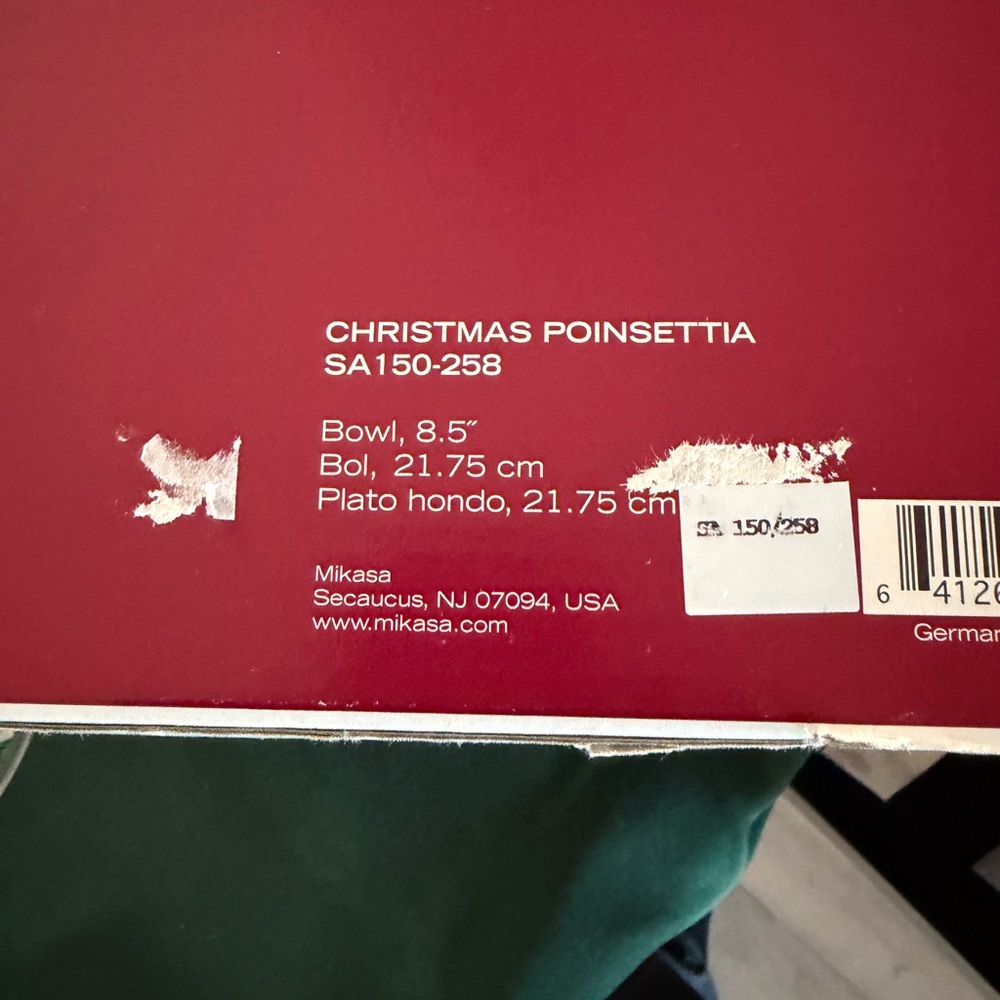 Mikasa Christmas Poinsettia Bowl & Canape Tray Set - Picture 7 of 7